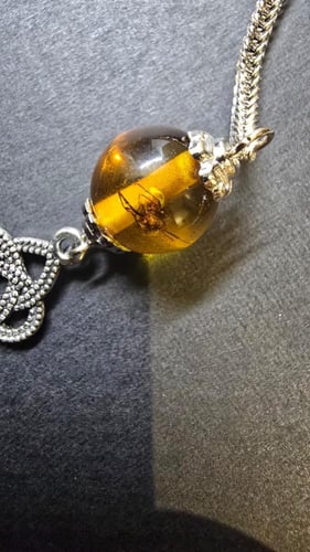 سبحة كبي كهرمان بالحشرات