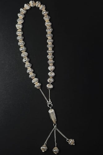 سبحة فضة بحبات معين