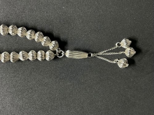 سبحة فضة بحبات معين