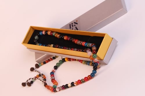 شبيه عقيق ملون فاتح طويل