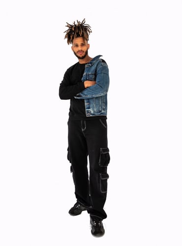 سويت شيرت مع كم جينز