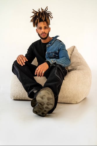 سويت شيرت مع كم جينز