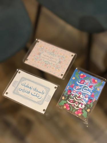 ٣ مغناطيس ثلاجة
