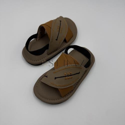 جزمات أطفال شرقي لون بني وجملي