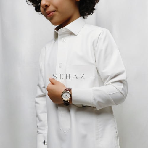 ساعه ولادي جلد بني مينا ابيض من 4 سنوات الى 12 سنه