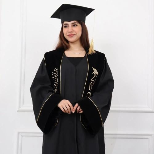 عباية وقبعة ووشاح تخرج 2025 - مع امكانية اضافة الا...
