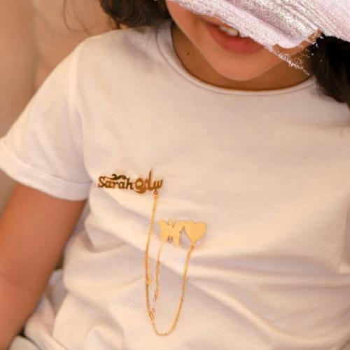 بروش اطفال بالاسم مع الفراشة وقلب