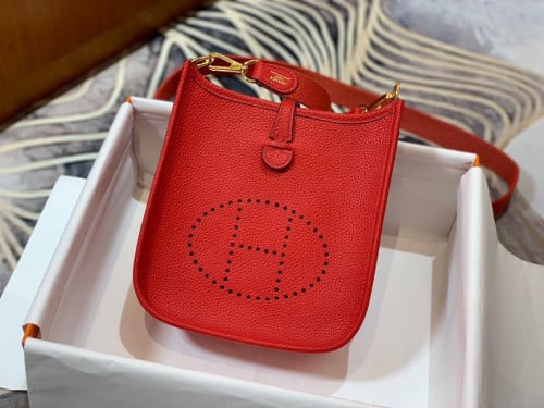 حقيبة هيرميز إيفلين