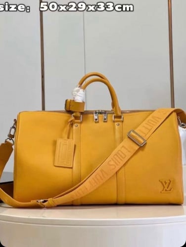 حقيبة سفر لويس فيتون