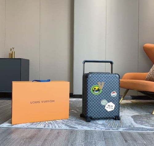 حقيبة سفر لويس فيتون