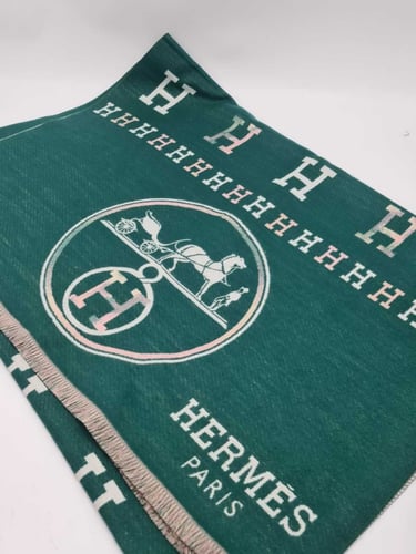 وشاح هرمز شتوي نسائي