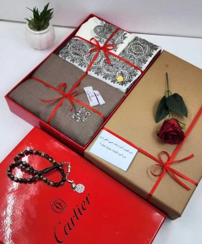 قماش كارتير شتوي + شال – بوكس هدية شتويه للرجال