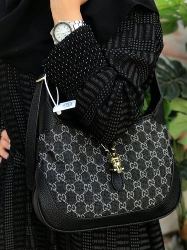 توفرت قوتشي الجديده _متجر مون