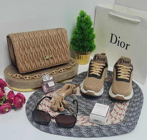 شوزات نسائية ماركة ديور _متجر مون