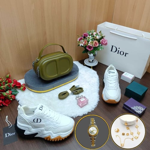 شوز مع شنطة ديور درجة اولى جديدنا _متجر مون