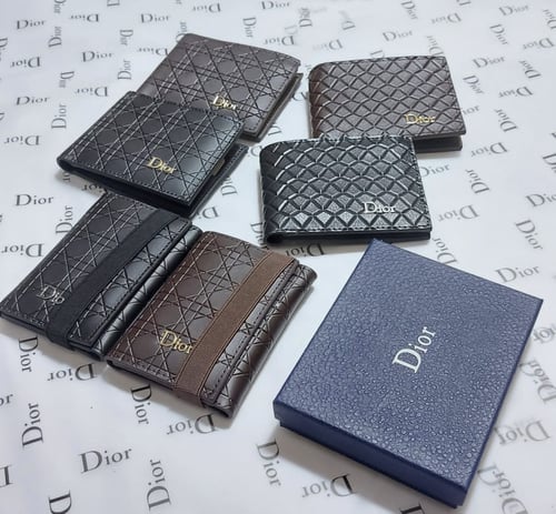 بوك ماركة ديور درجة اولى _متجر مون