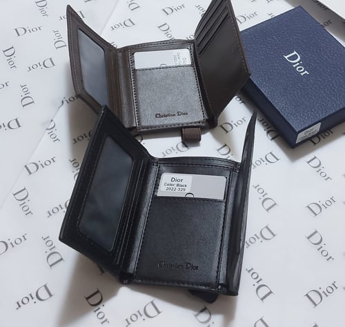 بوك ماركة ديور درجة اولى _متجر مون