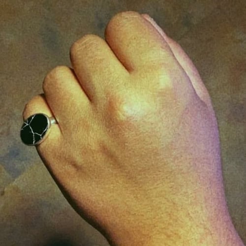 خاتم رجالي بدون إسم حجر ابيض متجر مون