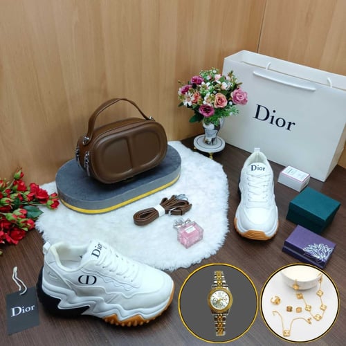 شوز مع شنطة ديور درجة اولى جديدنا _متجر مون