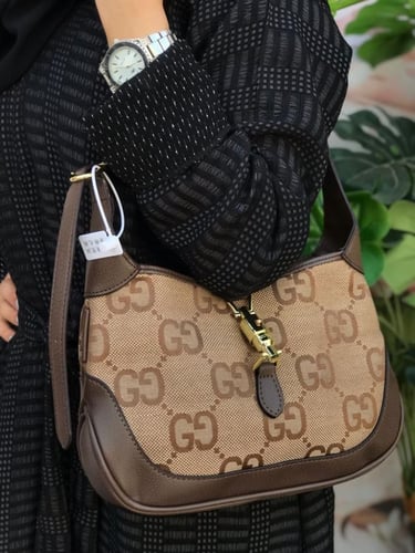 توفرت قوتشي الجديده _متجر مون