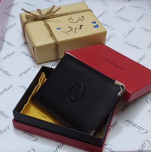 محافظ كارتير رجالي طبق الاصل