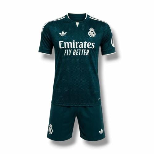 طقم ريال مدريد الاحتياطي الجديد 2026-2027