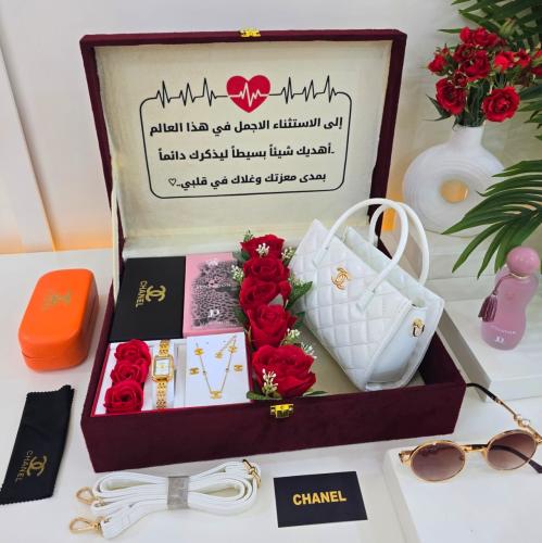 هدايا نسائية ماركة فاخرة