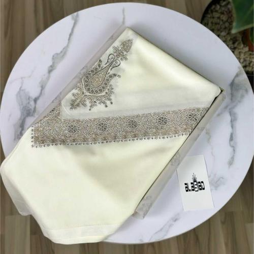 White embroidered ghutra - embroidered ghutra of the highest quality