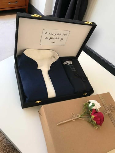 بوكس ملابس شتوية رجالية سديري مع قماش ثوب جفنشي