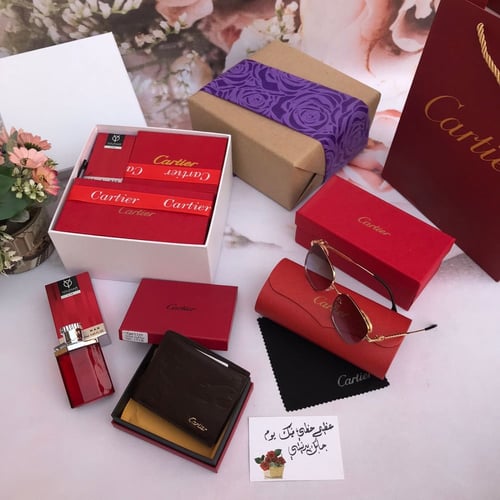 طقم هدايا كارتير | نظارة وبوك وعطر بتغليف فاخر