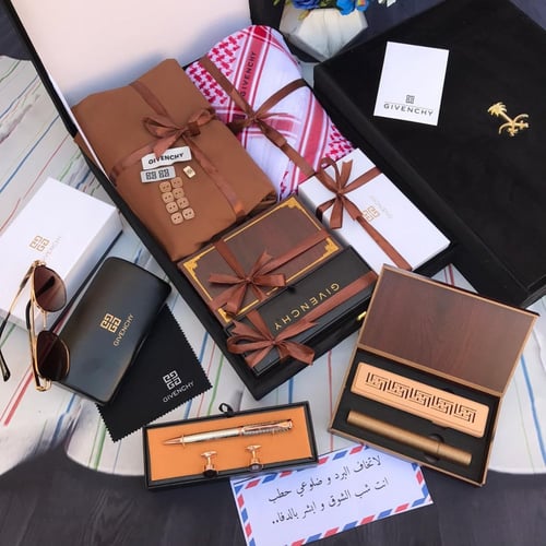 مجموعه هديه رجاليه ماركة جفنشي