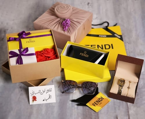 طقم فندي نسائي - ماركة Fendi
