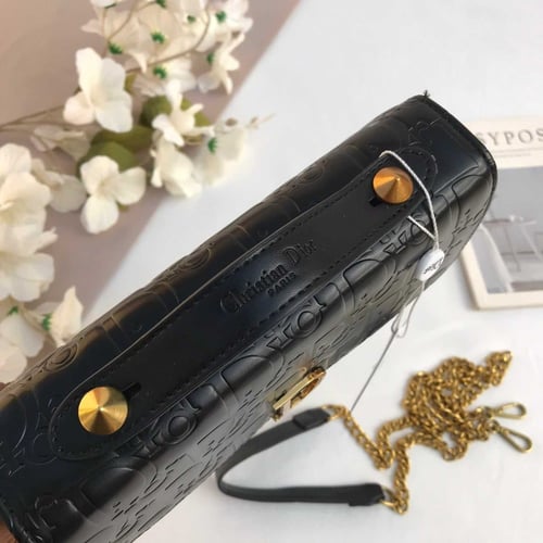 شنط ديور 2024