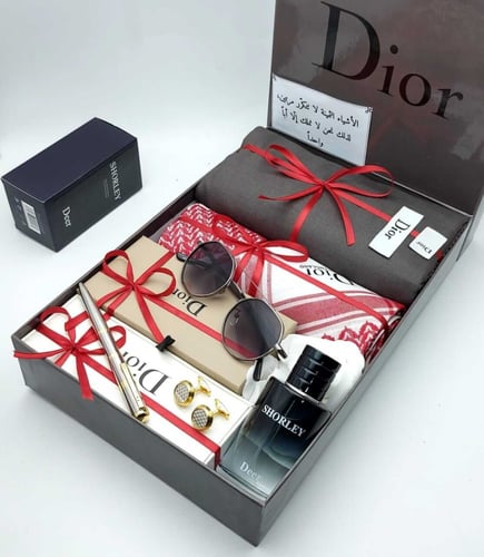 هدية رجالية ماركة ديور - طقم شماغ وقماش فاخر