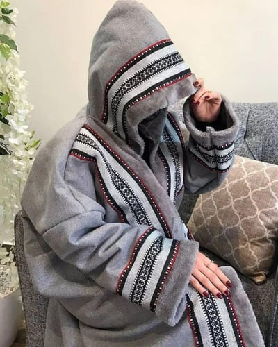 فروة شتوية رصاصي مع طاقية وسدو _متجر مون