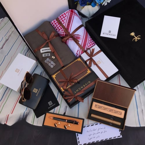 مجموعه هديه رجاليه ماركة جفنشي