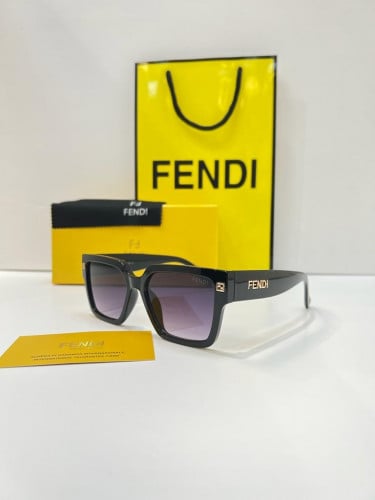 أفخم نظارات ماركة فندي نسائية ورجالية من متجر مون