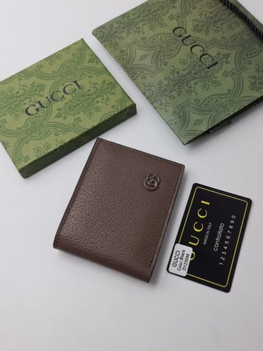 بوك قوتشي 2024