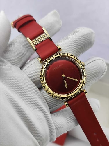 ساعة فرزاتشي جلد نسائي فخمة (درجة أولى) مع كرت الم...