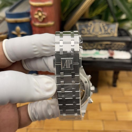 اوديمار بيغيه رويال اوك كرونوغراف أعلى مصنعية