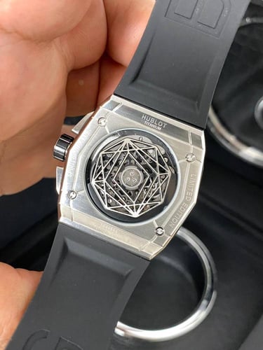 هوبلوت بيق بانق سانق بلو كينق هاي كواليتي