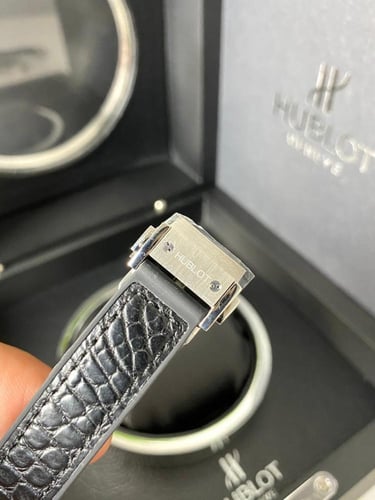 هوبلوت كلاسيك فيوجن نسائي كوارتز ماستر كواليتي