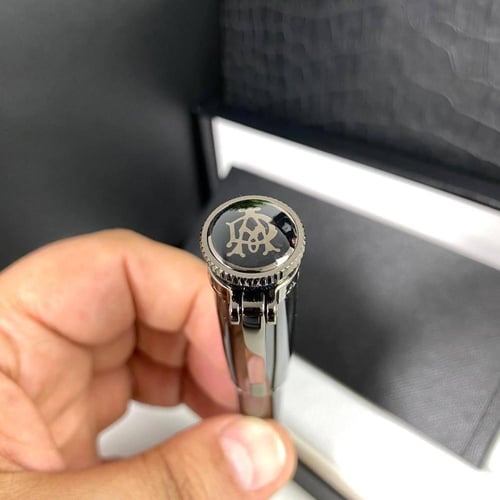 قلم دنهل سنتري مان طبق الأصل