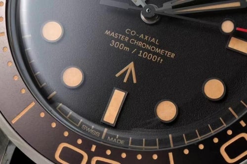 أوميغا سي ماستر بروفيشنال دايفر 300M 007 | ماستر ك...