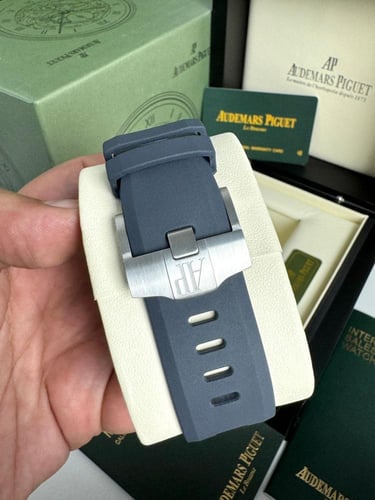 أوديمار بياجيه رويال اوك أوف شور ماستر كواليتي