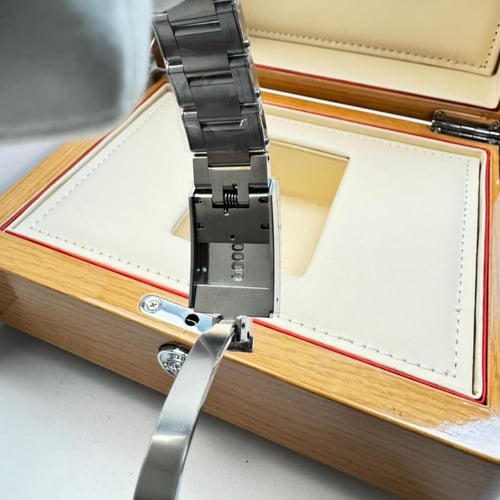 ساعة تيودور بلاك بي أسود ماستر كواليتي