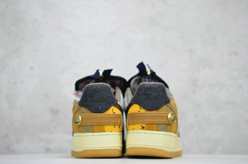 Travis Scott X Nike Air Force 1