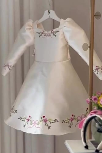 Eid dress with an elegant design
