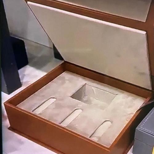 شنطة هدايا فارغة ( بدون شعار - ٣ أرباع واوقية )٣ أ...