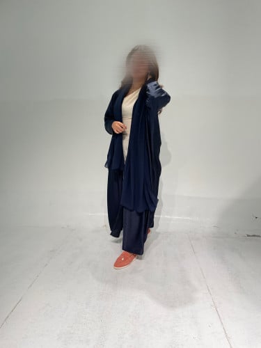 حرير مكسر أزرق غامق